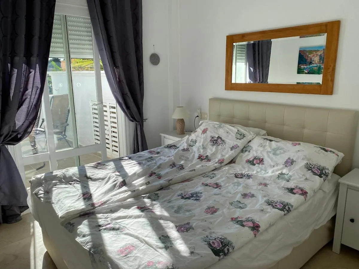 Bahia De Casares Apartment Estepona 0*,
